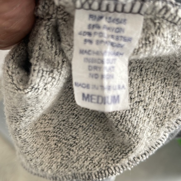 Melissa Masse Sequin Heart Eye - Picture 4 of 4